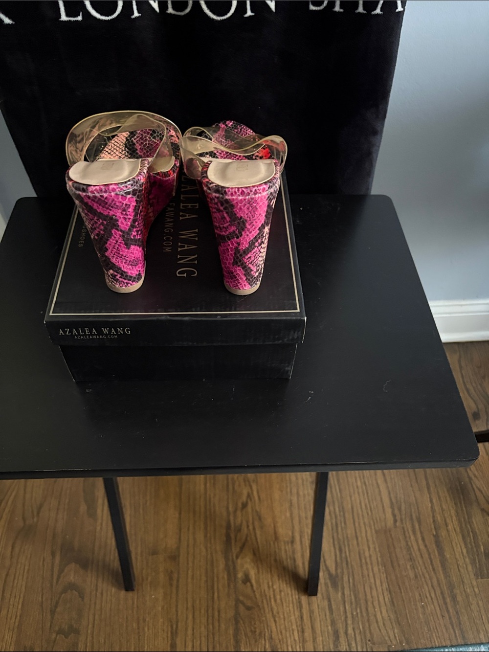 Azalea Wang Pink Snakeskin Clear Strap Slide Mules - Picture 7 of 7